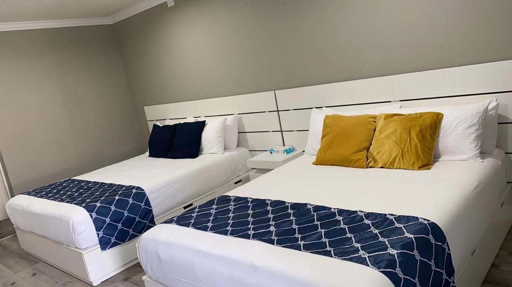 אלהמברה Omeo Suites חדר תמונה