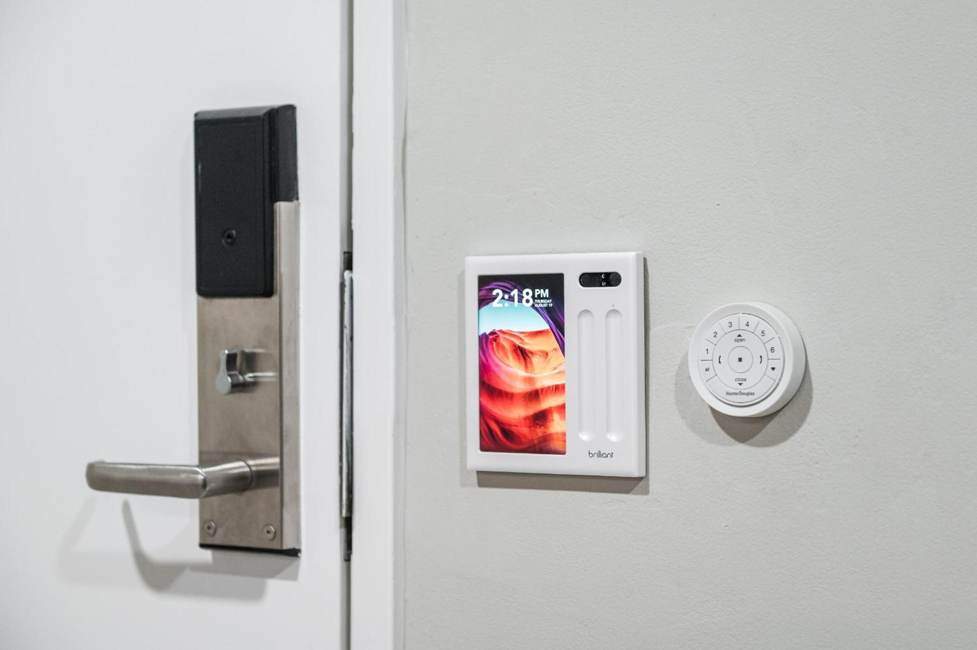 אלהמברה Omeo Suites חדר תמונה