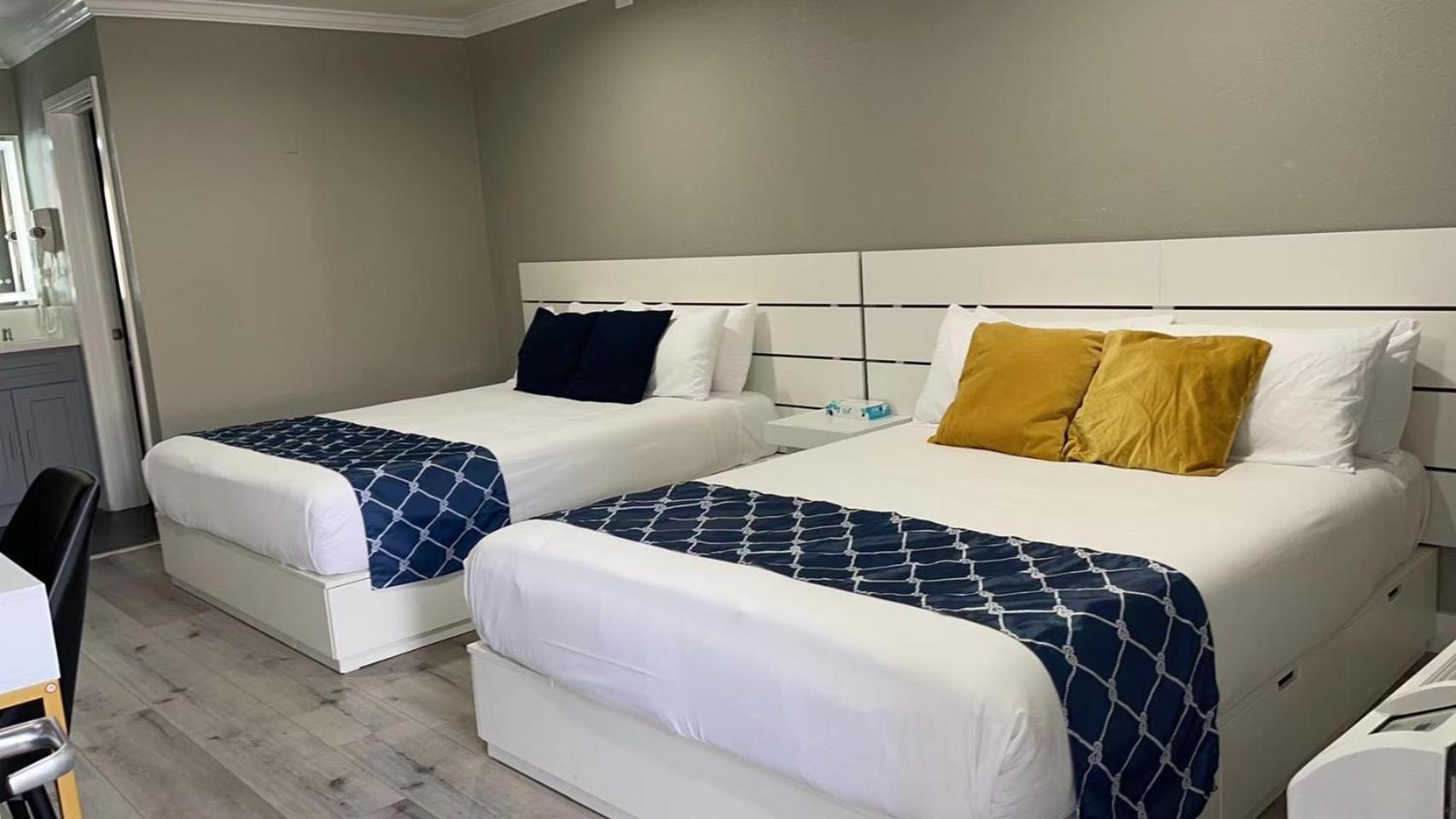 אלהמברה Omeo Suites חדר תמונה